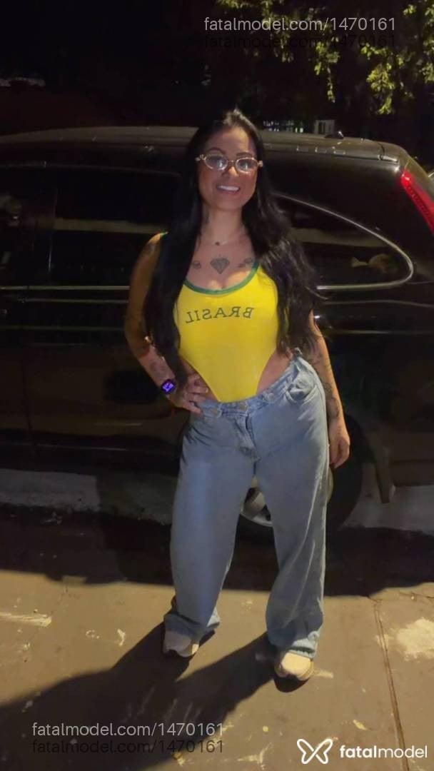 Acompanhante mulher com cabelo castanho de olhos castanhos em Passos - Sasha Meneses