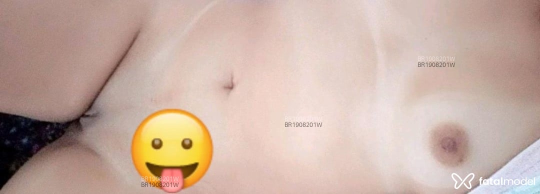 Acompanhante mulher loira (o) de olhos castanhos em Patos de Minas - Angel