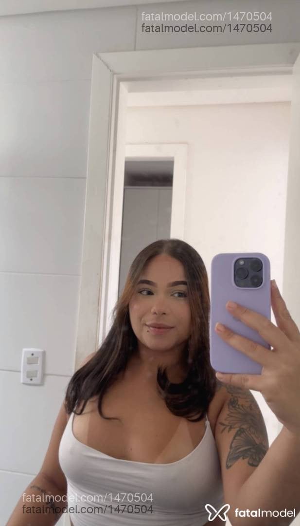 Acompanhante mulher com cabelo castanho de olhos verdes em Campos dos Goytacazes - Larissa Luna