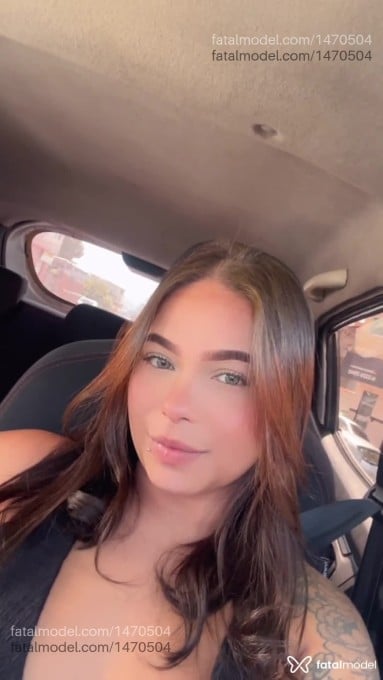 Acompanhante mulher com cabelo castanho de olhos verdes em Campos dos Goytacazes - Larissa Luna