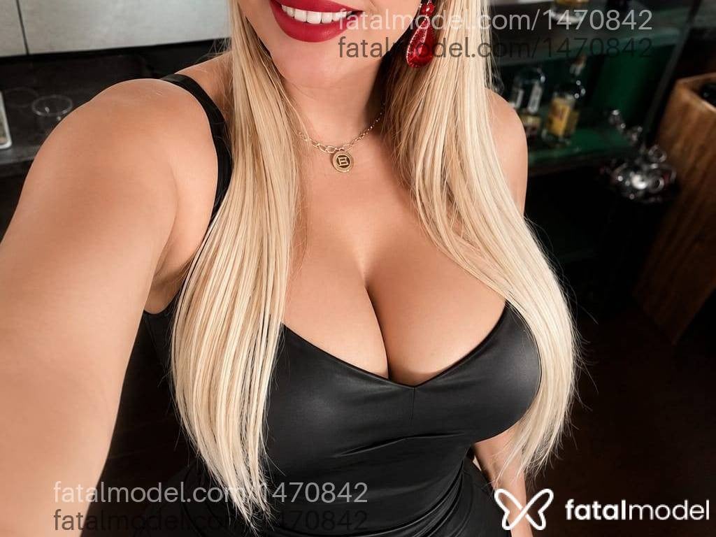Acompanhante mulher loira (o) de olhos castanhos - Gabi Acompanhante mulher loira (o) de olhos castanhos - Gabi