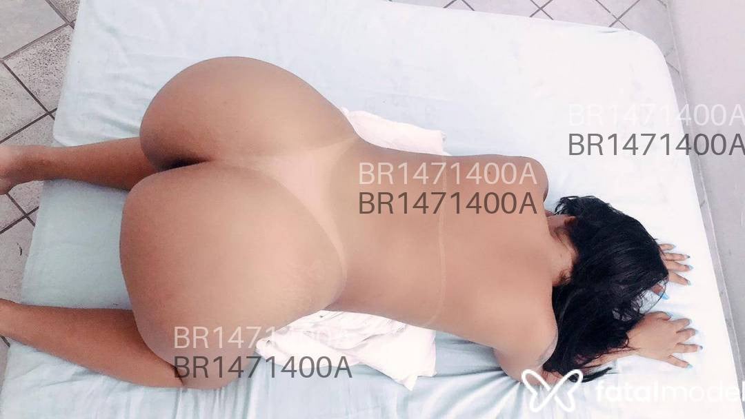Acompanhante mulher com cabelo castanho de olhos castanhos em Caruaru - Thais
