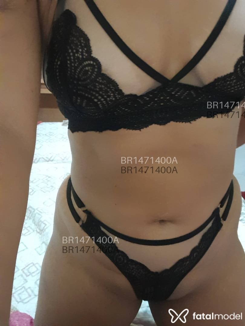 Acompanhante mulher com cabelo castanho de olhos castanhos em Caruaru - Thais