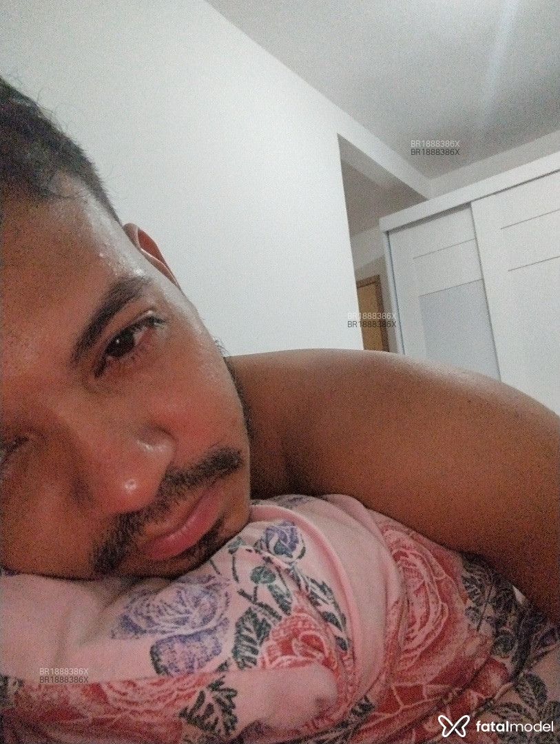 Acompanhante homem morena (o) de olhos pretos em Maringá - Leozinho