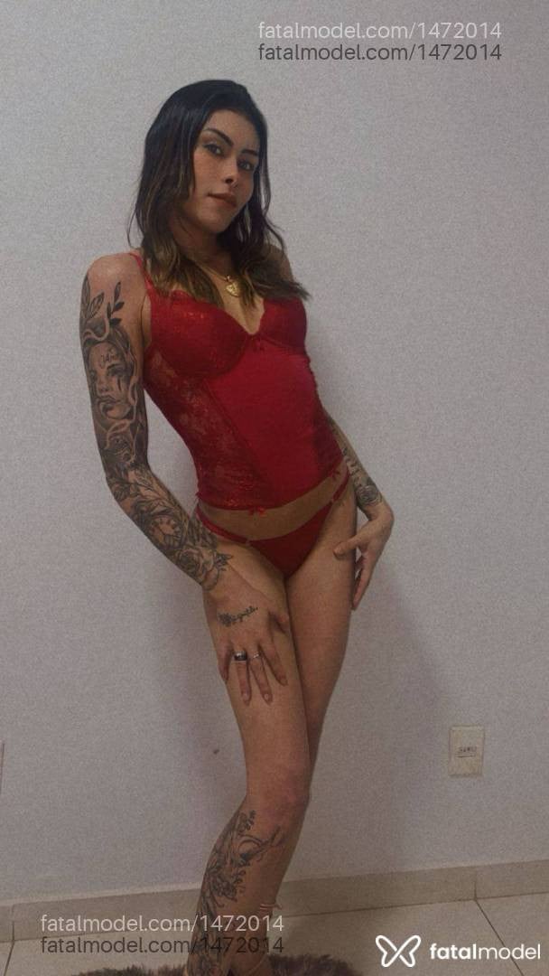 Acompanhante mulher loira (o) de olhos castanhos em Goiânia - Júlia