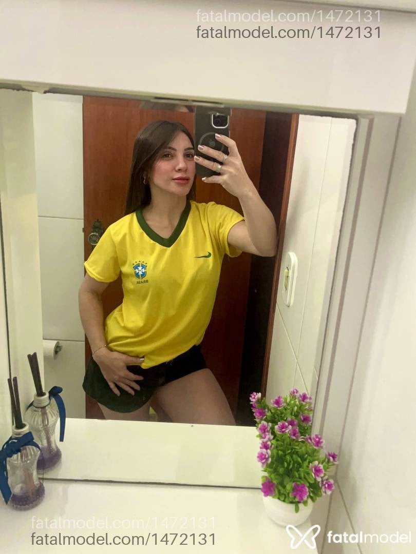 Acompanhante mulher com cabelo castanho de olhos castanhos em Limeira - Ane