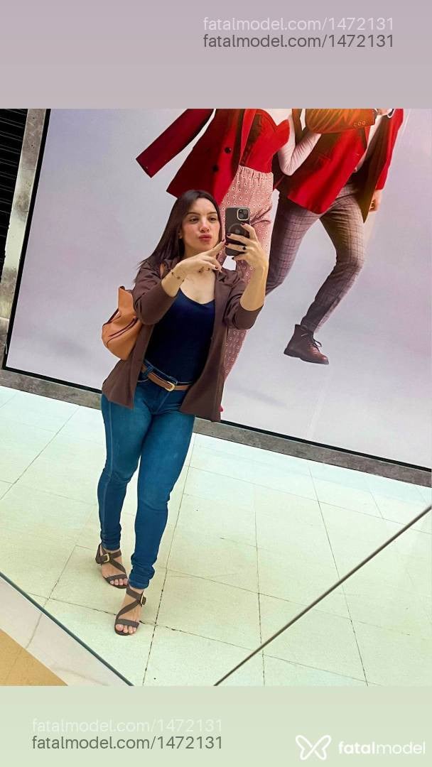 Acompanhante mulher com cabelo castanho de olhos castanhos em Limeira - Ane