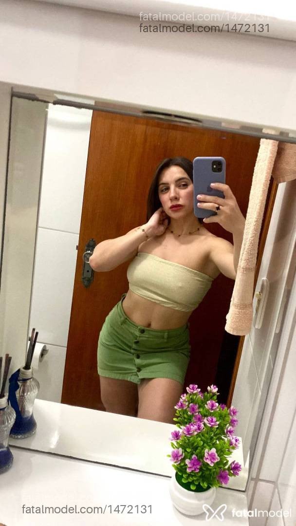 Acompanhante mulher com cabelo castanho de olhos castanhos - Ane