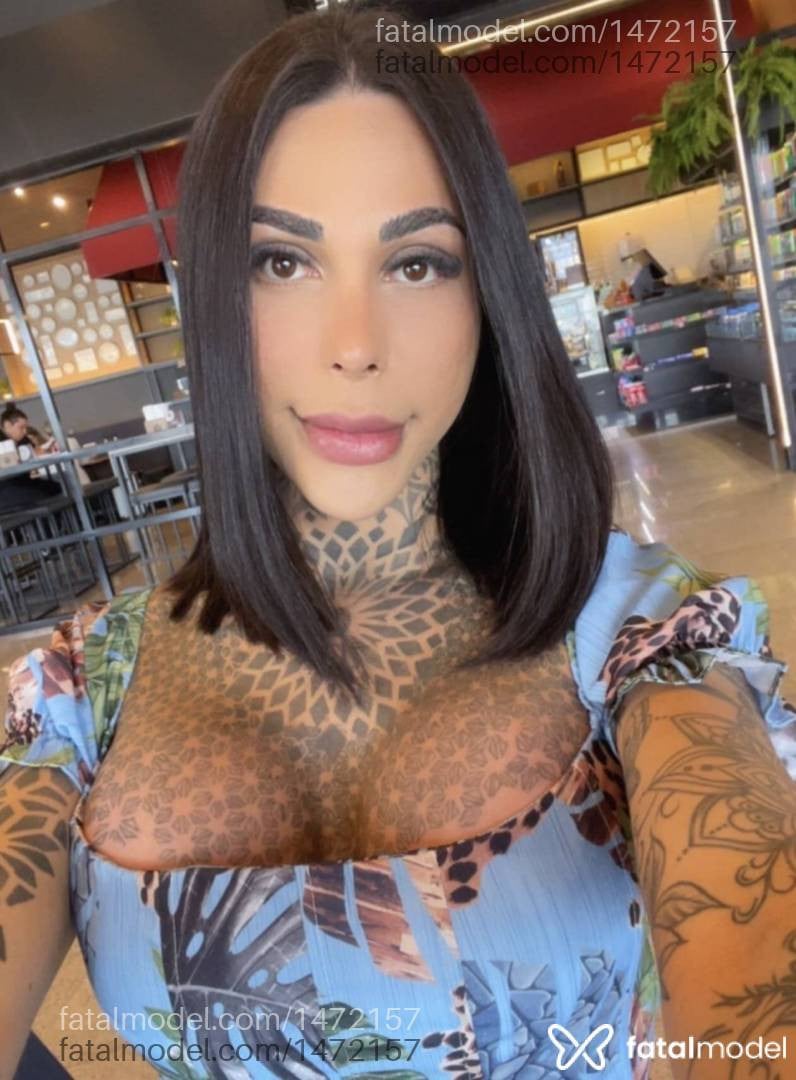 Acompanhante mulher trans morena (o) de olhos castanhos - Bianca Oliver