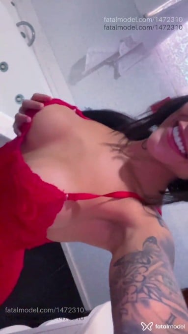 Acompanhante mulher com cabelo castanho de olhos castanhos em Rio das Ostras - Isabela santos