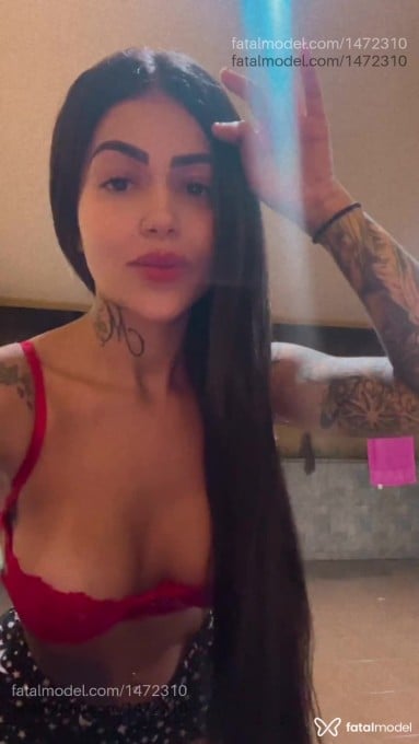 Acompanhante mulher com cabelo castanho de olhos castanhos em Rio das Ostras - Isabela santos