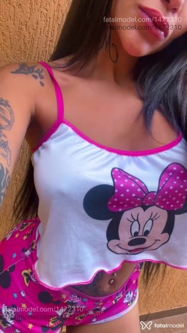 Acompanhante mulher com cabelo castanho de olhos castanhos em Rio das Ostras - Isabela santos