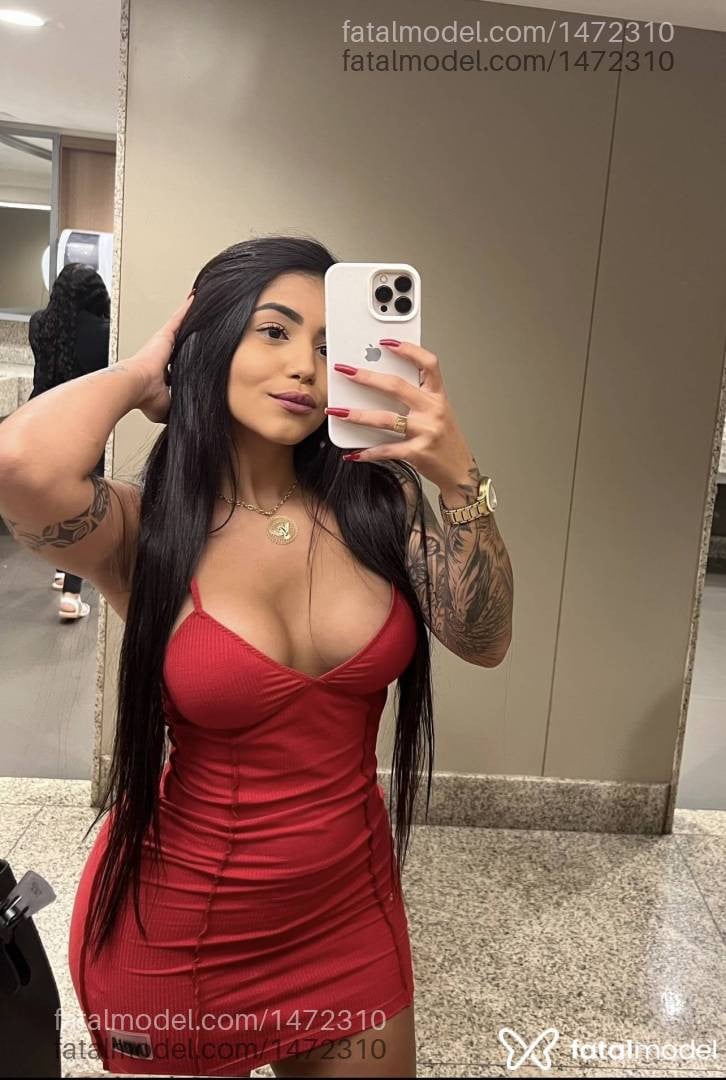 Acompanhante mulher com cabelo castanho de olhos castanhos - Isabela santos