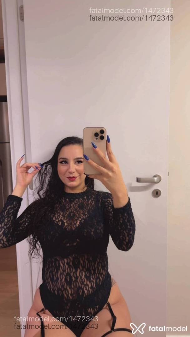 Acompanhante mulher com cabelo castanho de olhos castanhos - Thays