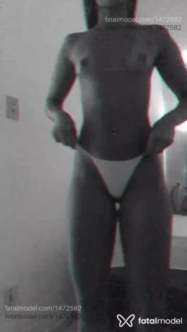 Acompanhante mulher morena (o) de olhos castanhos - Suelen