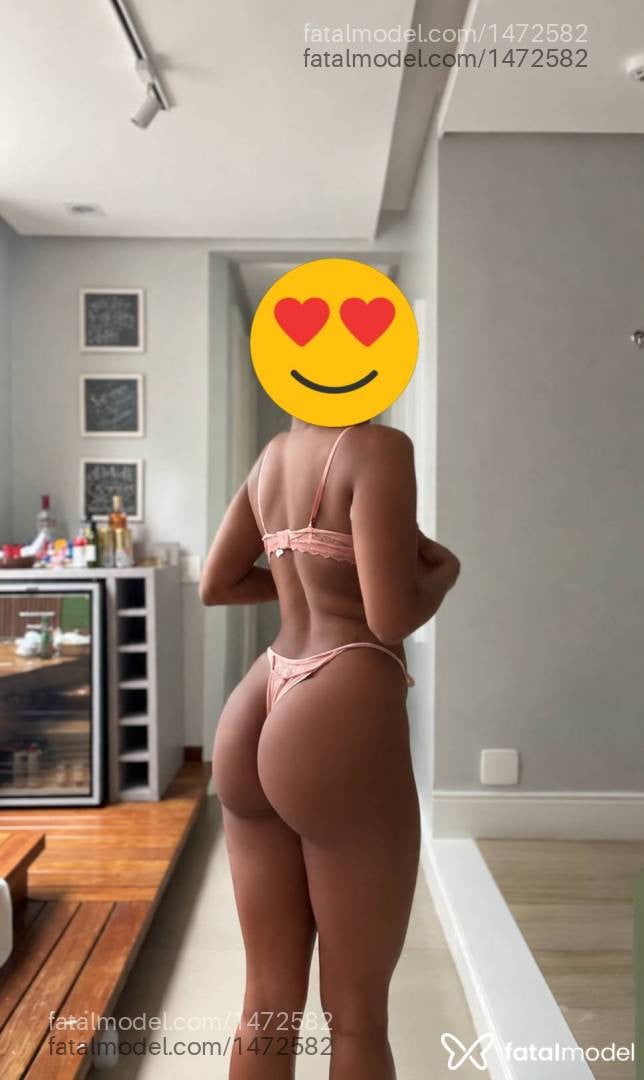 Acompanhante mulher morena (o) de olhos castanhos - Suelen