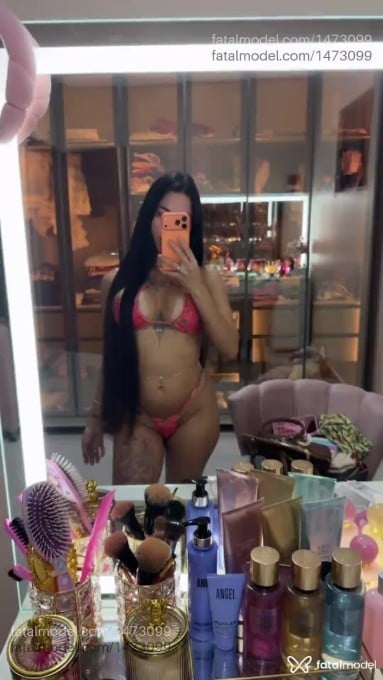 Acompanhante mulher com cabelo castanho de olhos castanhos em Parauapebas - Marvie