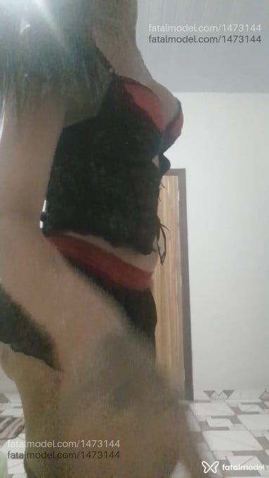 Acompanhante homem trans morena (o) de olhos mel em Pontes e Lacerda - FLOR SFD