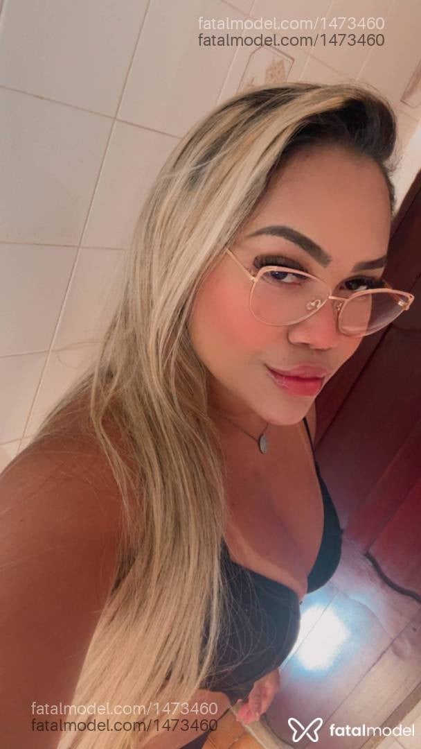 Acompanhante mulher loira (o) de olhos verdes - Bianca