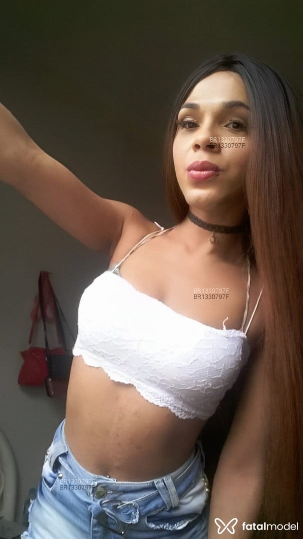 Acompanhante mulher trans loira (o) de olhos castanhos em Caraguatatuba - Vic
