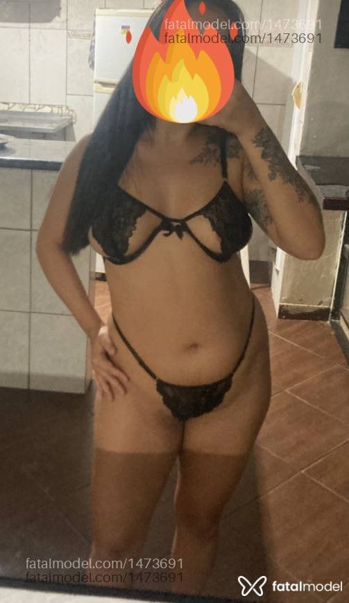 Acompanhante mulher morena (o) de olhos castanhos - Evelin Maia Acompanhante mulher morena (o) de olhos castanhos - Evelin Maia
