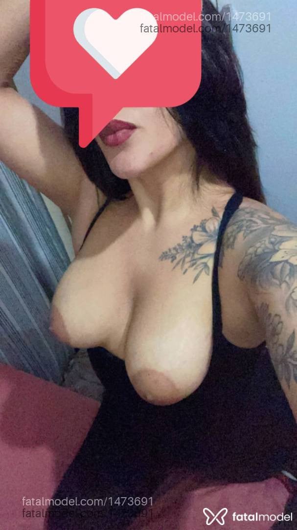 Acompanhante mulher morena (o) de olhos castanhos - Evelin Maia Acompanhante mulher morena (o) de olhos castanhos - Evelin Maia