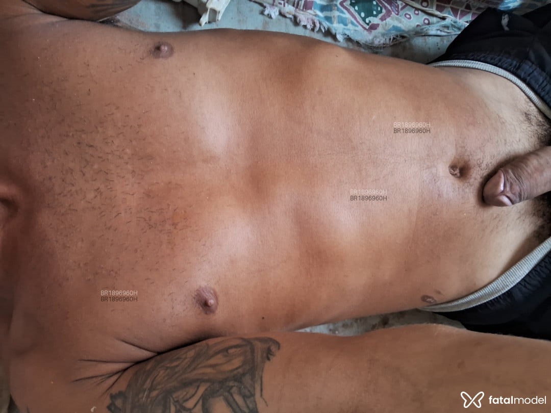 Acompanhante homem com cabelo castanho de olhos castanhos em Bauru Acompanhante homem com cabelo castanho de olhos castanhos em Bauru - Douglas