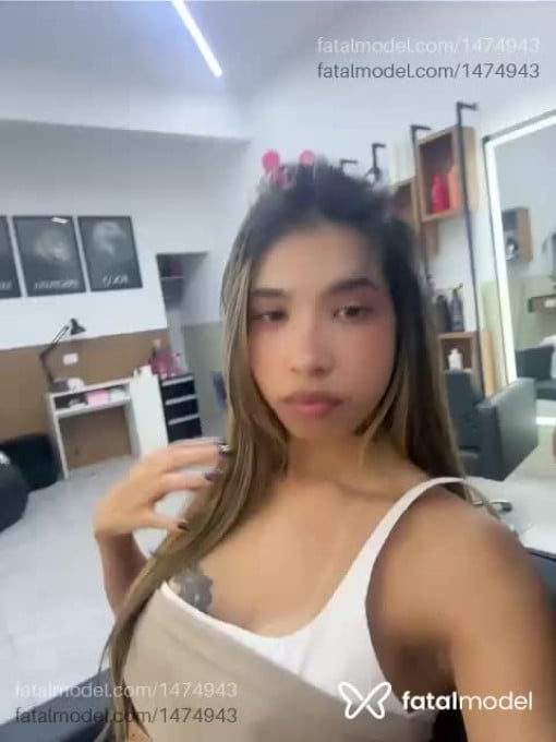 Acompanhante mulher morena (o) de olhos castanhos - Kyara Romano