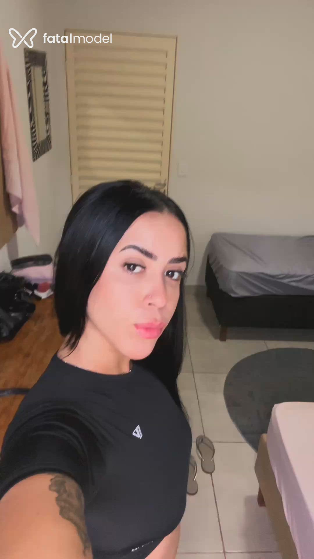 Acompanhante mulher com cabelo castanho de olhos castanhos - Vanessa