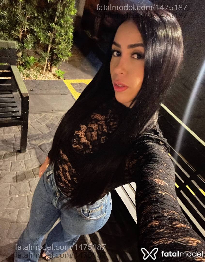 Acompanhante mulher com cabelo castanho de olhos castanhos - Vanessa