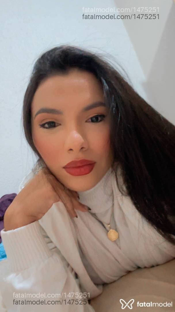 Acompanhante mulher morena (o) de olhos castanhos - Mila Montenegro