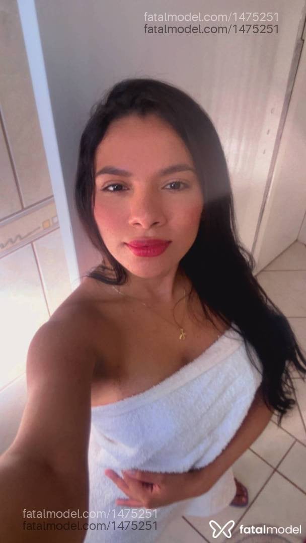 Acompanhante mulher morena (o) de olhos castanhos - Mila Montenegro
