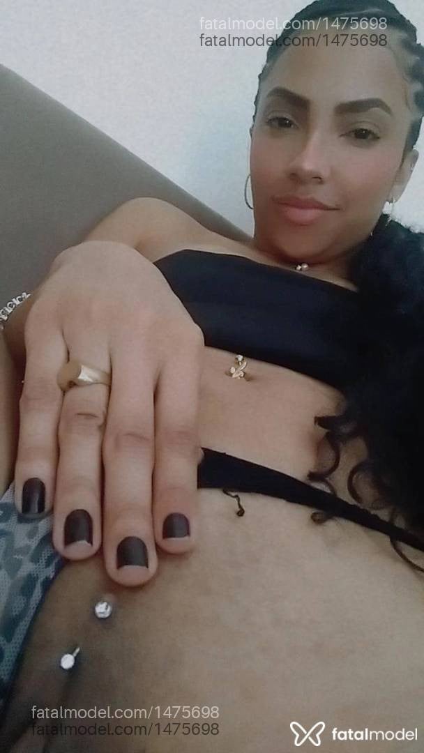 Acompanhante mulher com cabelo castanho de olhos pretos - Júlia Lacerda