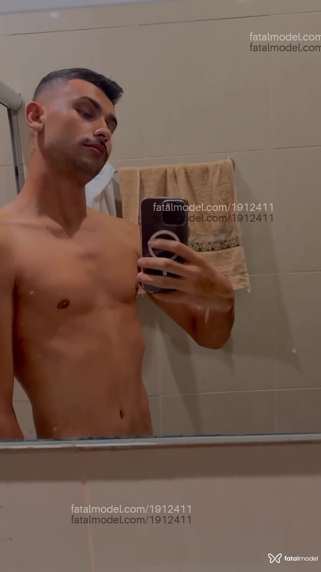 Acompanhante homem morena (o) de olhos castanhos em São Paulo Acompanhante homem morena (o) de olhos castanhos em São Paulo - Felipe Cordeiro