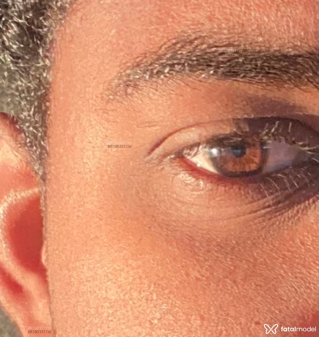 Acompanhante homem morena (o) de olhos castanhos - Micael