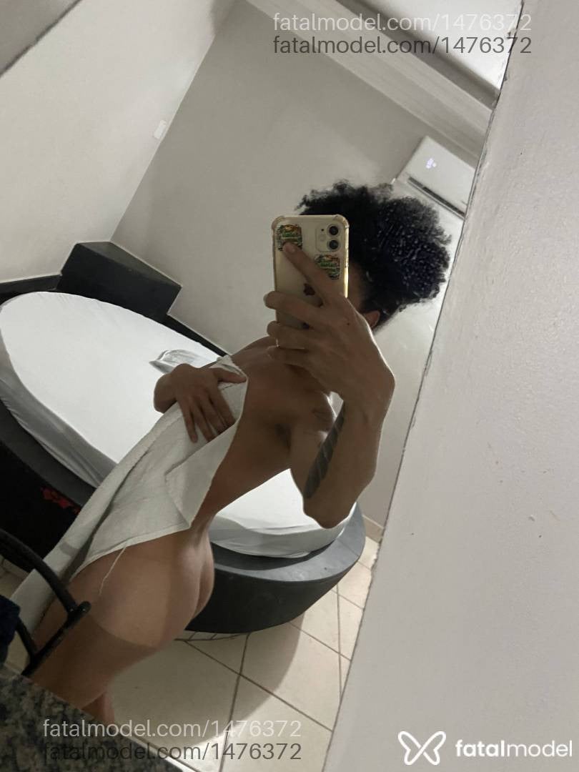 Acompanhante mulher trans morena (o) de olhos castanhos - Valentina