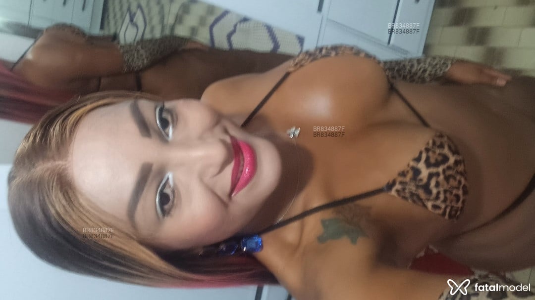 Acompanhante mulher trans morena (o) de olhos castanhos em Cuiabá Acompanhante mulher trans morena (o) de olhos castanhos em Cuiabá - Verônica