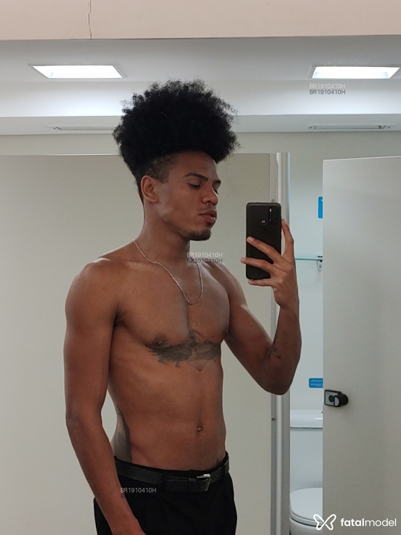 Acompanhante homem morena (o) de olhos castanhos em São Paulo Acompanhante homem morena (o) de olhos castanhos em São Paulo - Black Lion