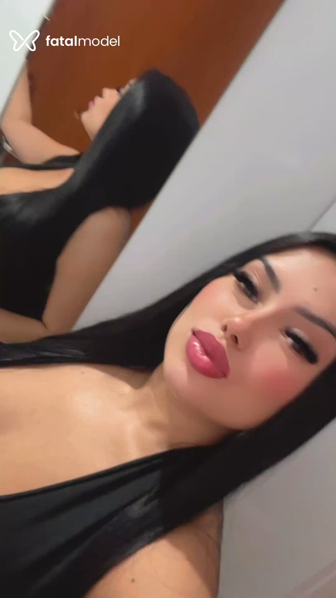 Acompanhante mulher morena (o) de olhos castanhos em São José Acompanhante mulher morena (o) de olhos castanhos em São José - Mirela Rodrigues