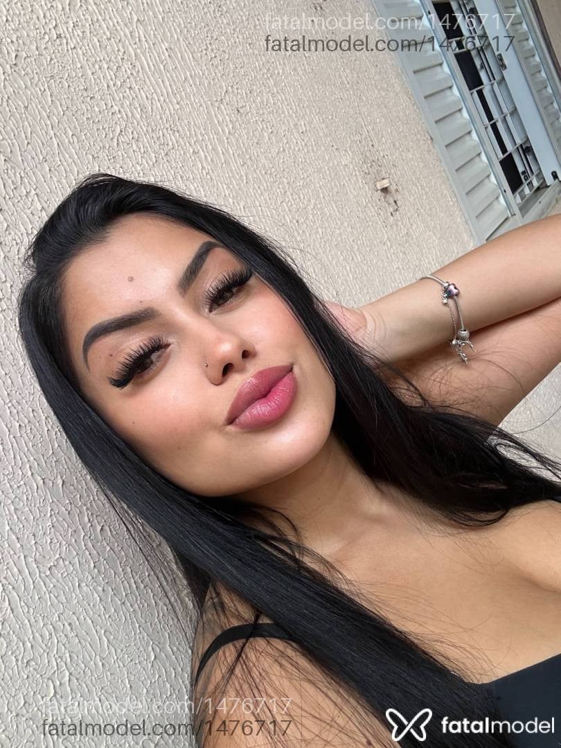 Acompanhante mulher morena (o) de olhos castanhos em São José - Mirela Rodrigues