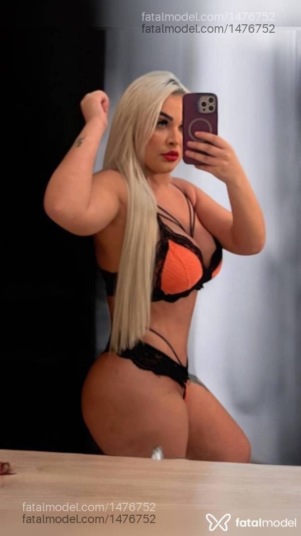 Acompanhante mulher loira (o) de olhos castanhos - Renata Ferrari