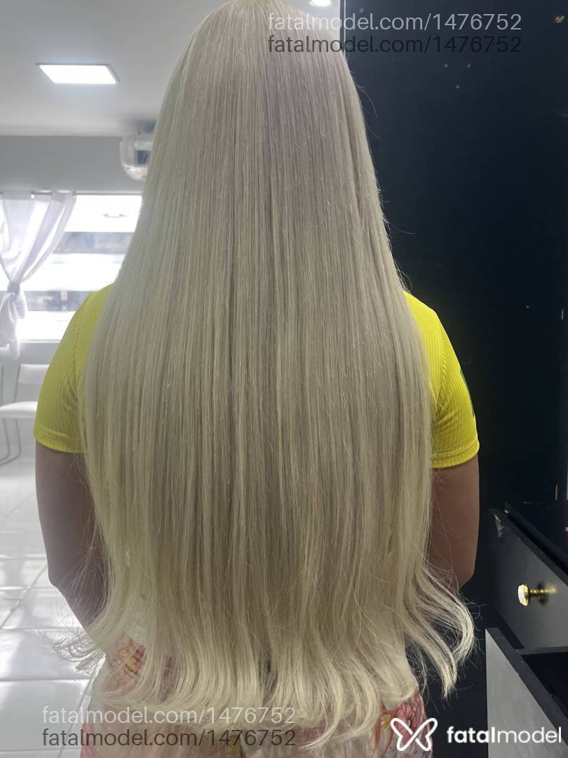 Acompanhante mulher loira (o) de olhos castanhos - Renata Ferrari