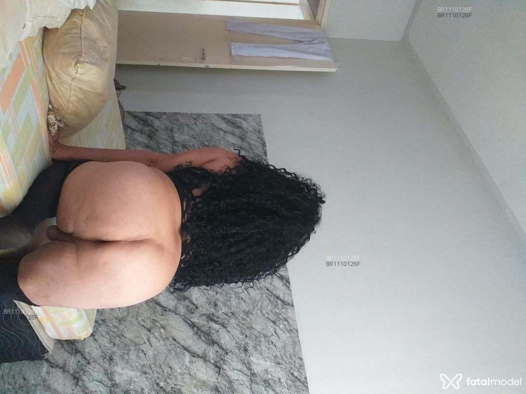 Acompanhante mulher trans morena (o) de olhos castanhos em Araruama Acompanhante mulher trans morena (o) de olhos castanhos em Araruama - DEBORA BLAIDE
