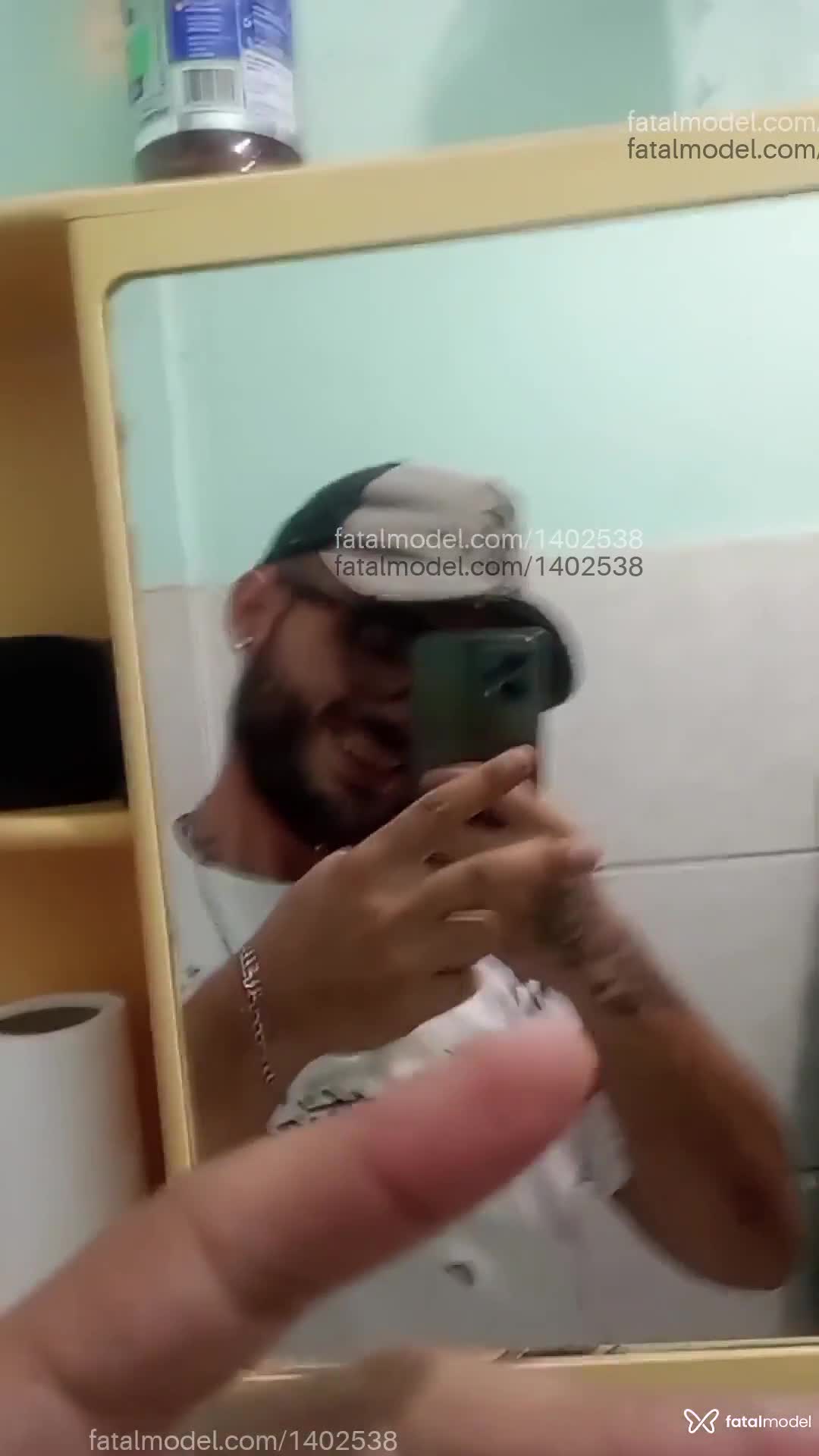 Acompanhante homem com cabelo castanho de olhos castanhos em Jaraguá do Sul - Alasca