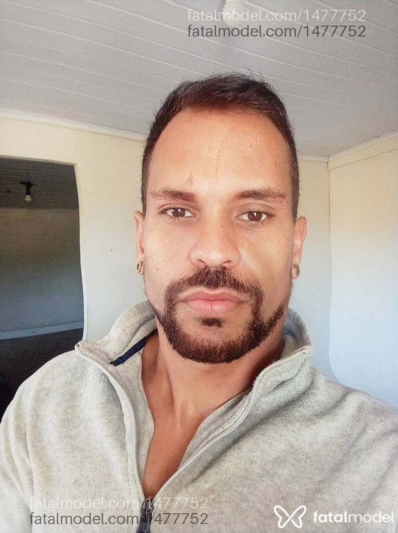 Acompanhante homem com cabelo castanho de olhos castanhos em Vitória da Conquista Acompanhante homem com cabelo castanho de olhos castanhos em Vitória da Conquista - Diego Rocha