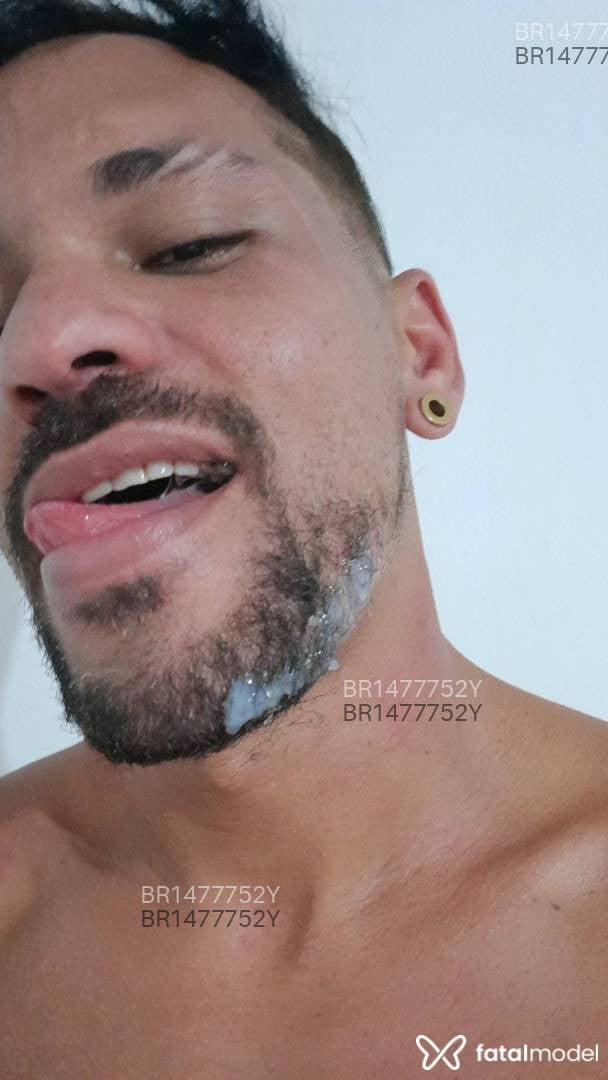 Acompanhante homem com cabelo castanho de olhos castanhos em Vitória da Conquista - Diego Rocha