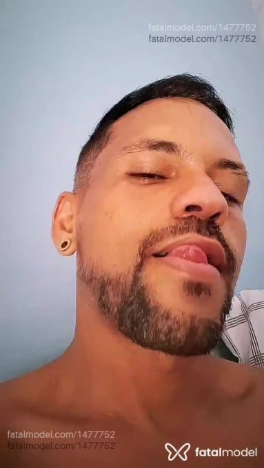 Acompanhante homem com cabelo castanho de olhos castanhos em Vitória da Conquista - Diego Rocha