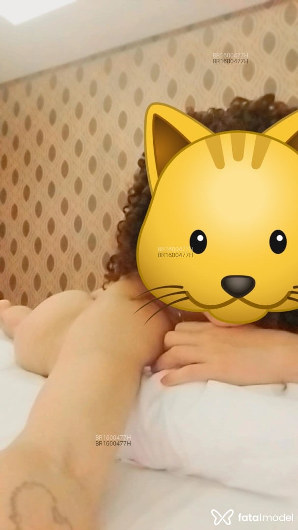 Acompanhante mulher morena (o) de olhos castanhos em Criciúma Acompanhante mulher morena (o) de olhos castanhos em Criciúma - Roxana lira