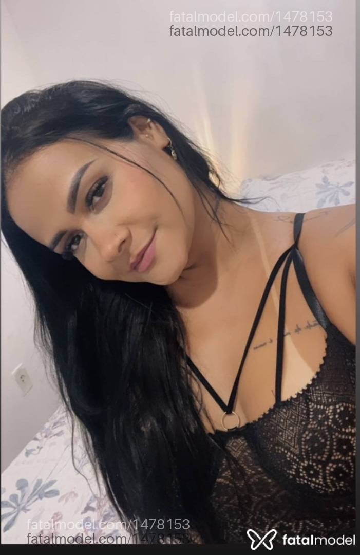 Acompanhante mulher morena (o) de olhos castanhos - Larissa