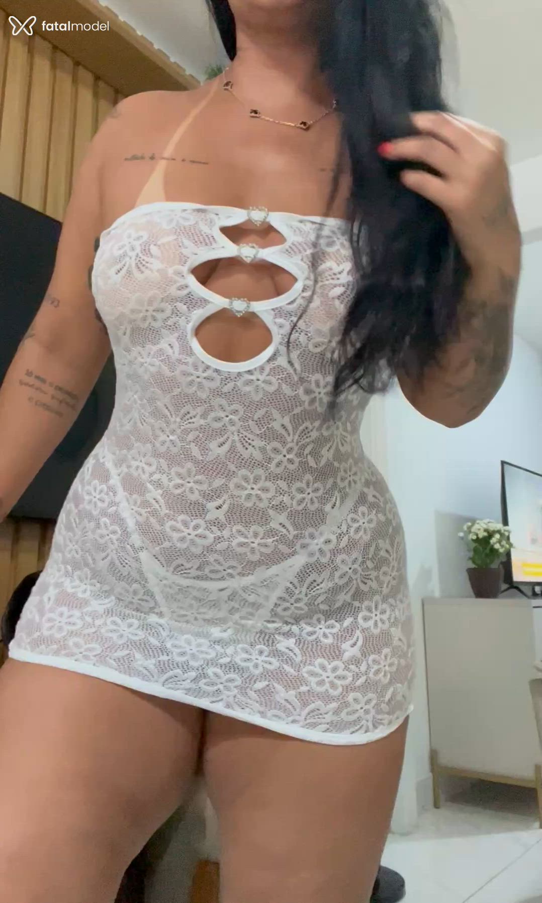 Acompanhante mulher morena (o) de olhos castanhos - Larissa Acompanhante mulher morena (o) de olhos castanhos - Larissa